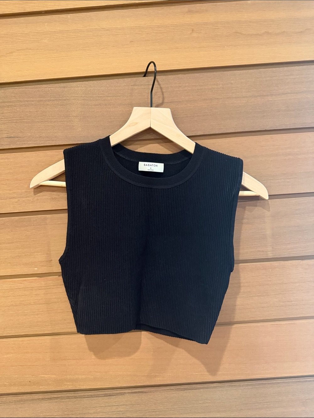 Aritzia Black Ribbed Sleeveless Crop Top